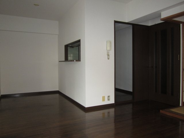 エステートマンション久留米医大前弐番館の居間・リビング