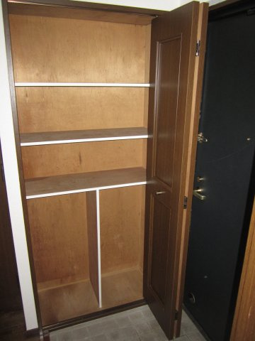 エステートマンション久留米医大前弐番館の収納