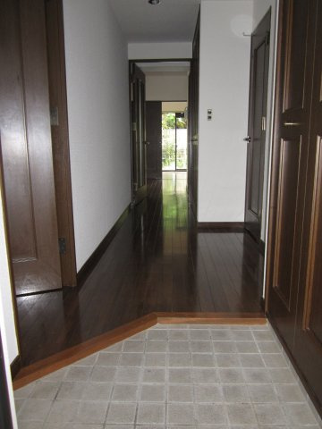 エステートマンション久留米医大前弐番館の玄関