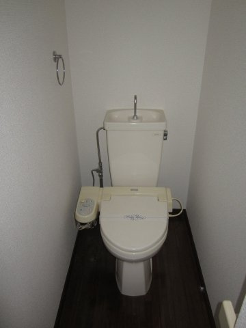 エステートマンション久留米医大前弐番館のトイレ