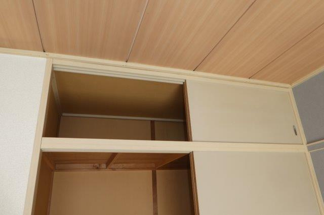 総社市中央６丁目のアパートの収納