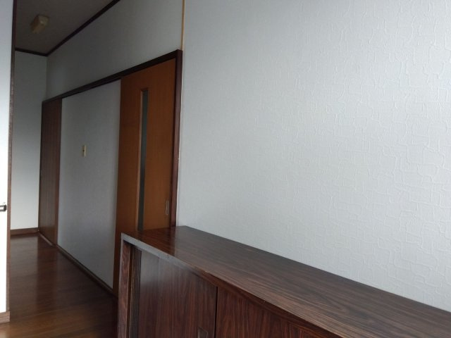 三島市芙蓉台３丁目の中古一戸建の設備|耐震補強とクロス張替え