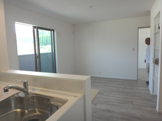 【居間・リビング】 | ティアメゾン | ゆったり過ごせるリビングです