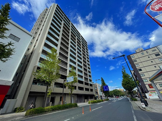 プレミスト照国表参道のその他|国道３号線沿いに位置しております。