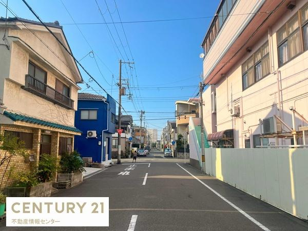 【前面道路含む現地写真】 | 鶴町３丁目　建築条件付き宅地 | フラット35S対応住宅　建築プラン有！