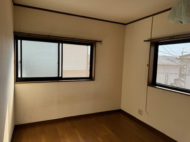 三田市西相野　中古戸建の洋室