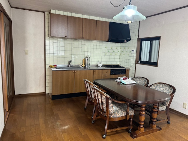 三田市西相野　中古戸建の居間・リビング