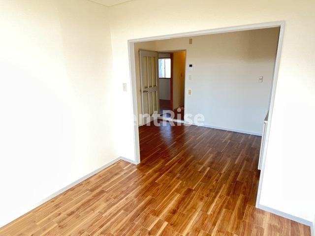 アメニティパーク柳下の居間・リビング