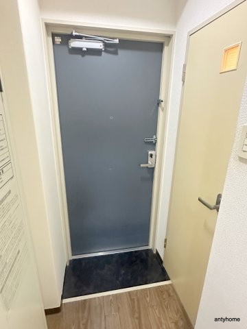 シティライフエステート難波南の玄関