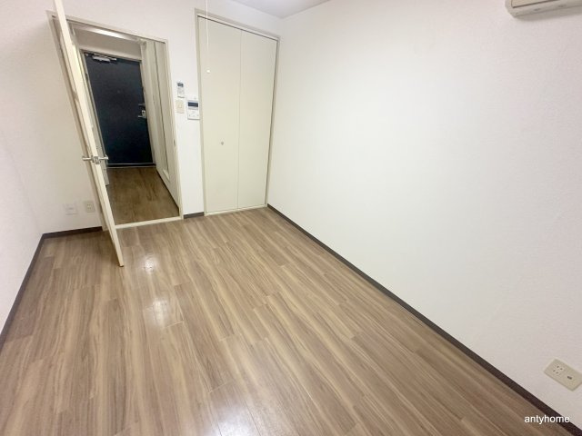 シティライフエステート難波南の寝室