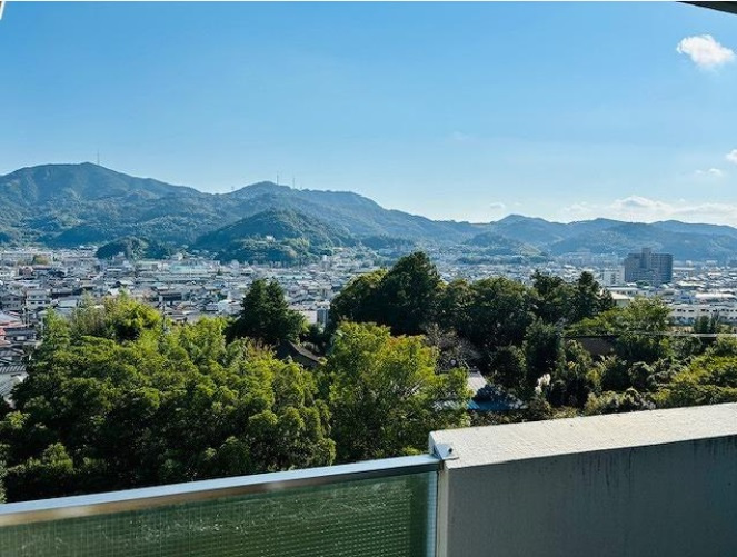 アーネスト能茶山の展望