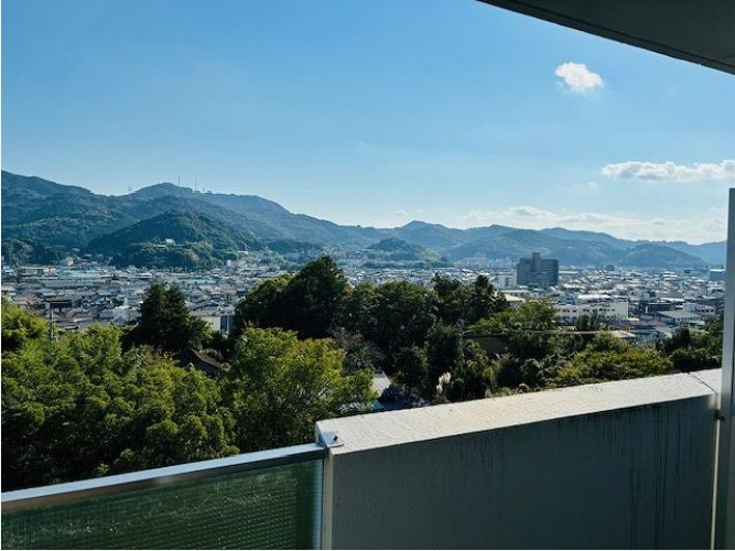 アーネスト能茶山の展望