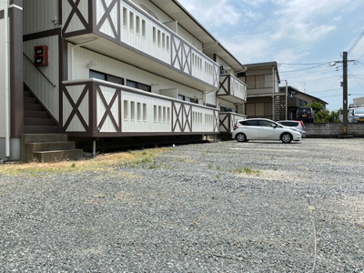 【駐車場】 | グリーンハイツ熊手 | 車をお持ちの方に嬉しい駐車場付きの物件です