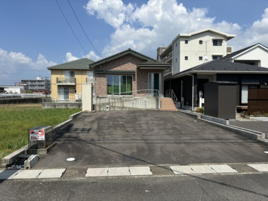 ６３９８０　岐阜市六条大溝中古戸建ての外観