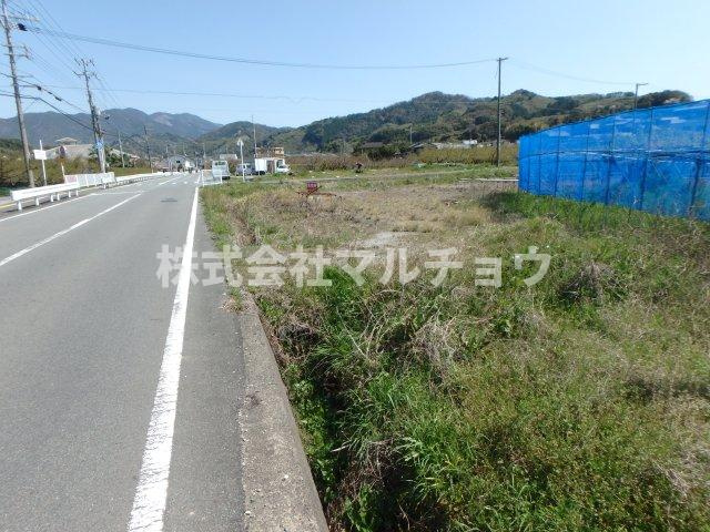 中三栖売り土地の前面道路含む現地写真|前面道路含む現地写真です