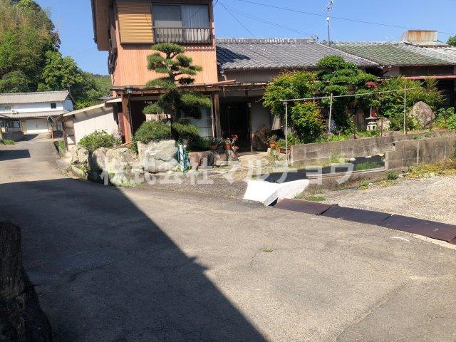 中万呂売り土地の前面道路含む現地写真