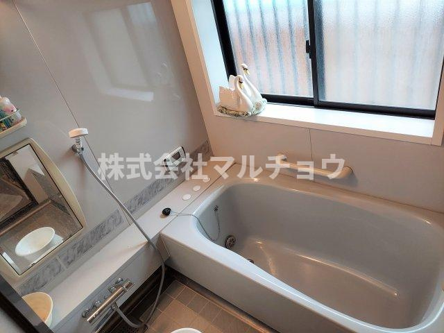 たきない一戸建の浴室|きれいなお風呂です