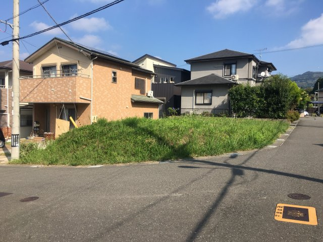 中芳養売り地の外観