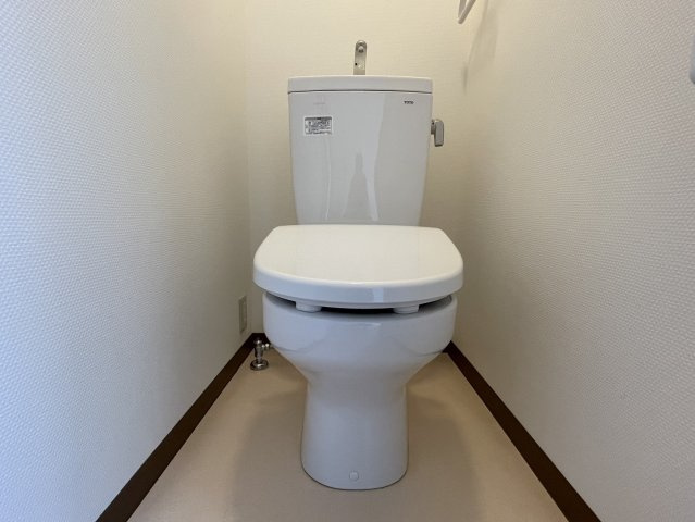 タウンハウス薊野Ⅱのトイレ