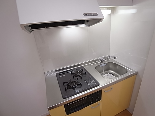 神戸市須磨区関守町２丁目のアパートのキッチン