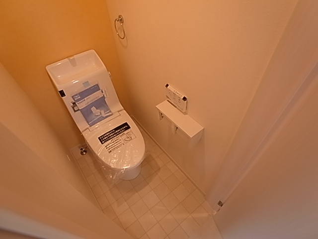 神戸市須磨区関守町２丁目のアパートのトイレ