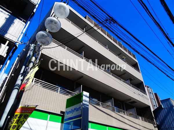 アロデミウ明大前の外観