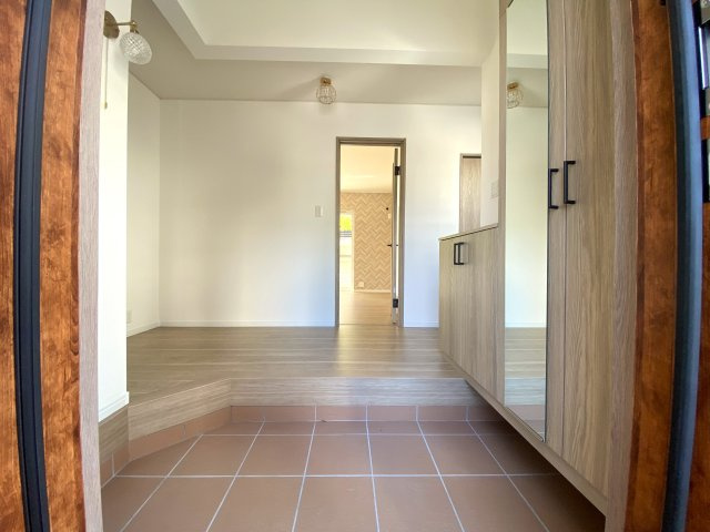 マ・メゾン　廿日市市四季が丘八丁目　№99の玄関|ゆとりのある玄関