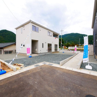 【外観】 | オール電化新築戸建て　住環境の良さが自慢の邸宅です。