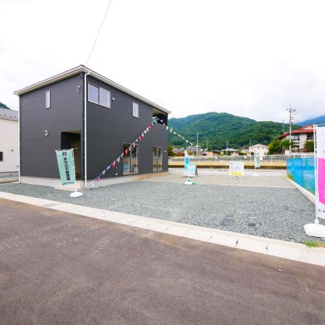 【外観】 | 周辺には公園等も多く、子育て環境良好