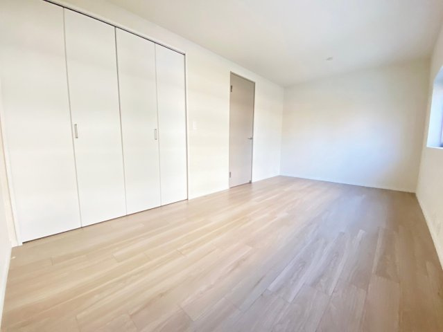 ハイコーポ長岡京B棟　1階の洋室