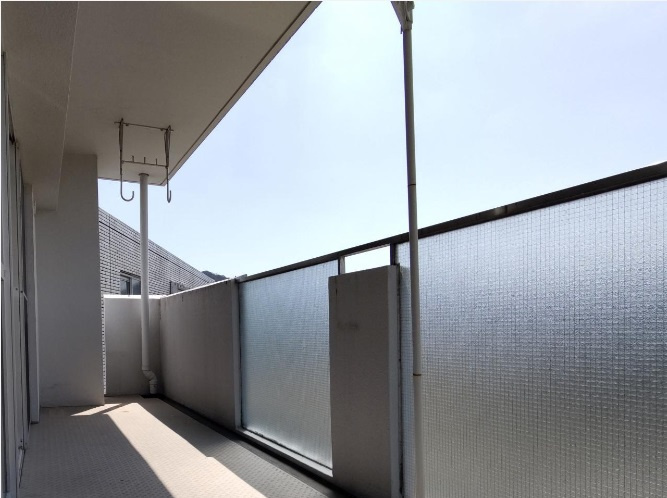 アーネスト針木のバルコニー