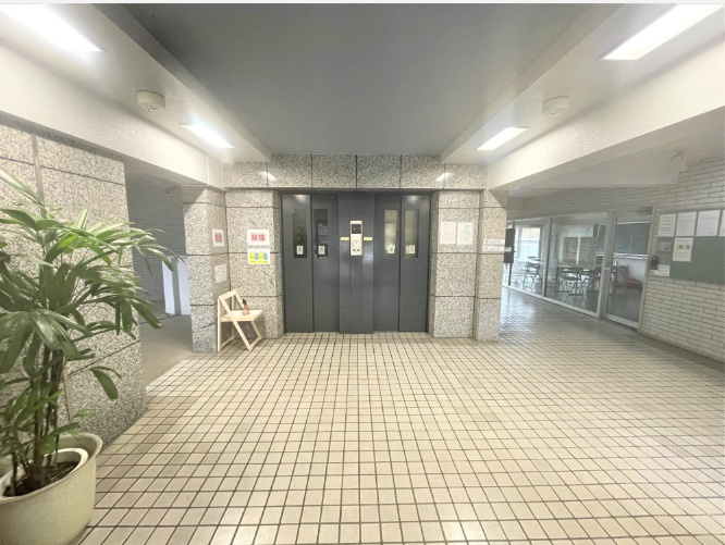 アーネスト針木のエントランス