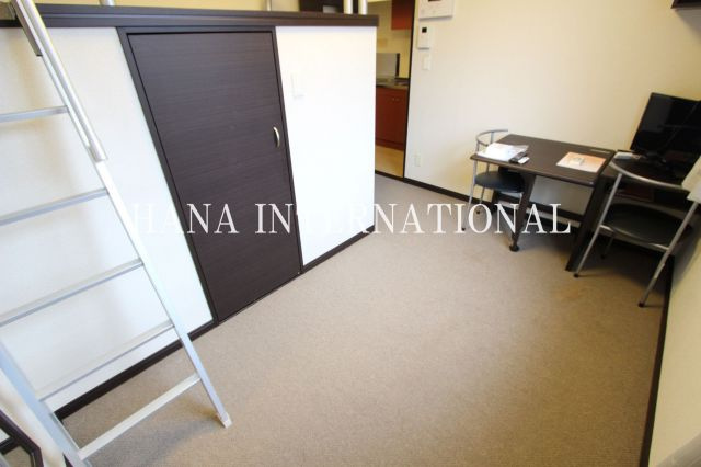 エステルの居間・リビング