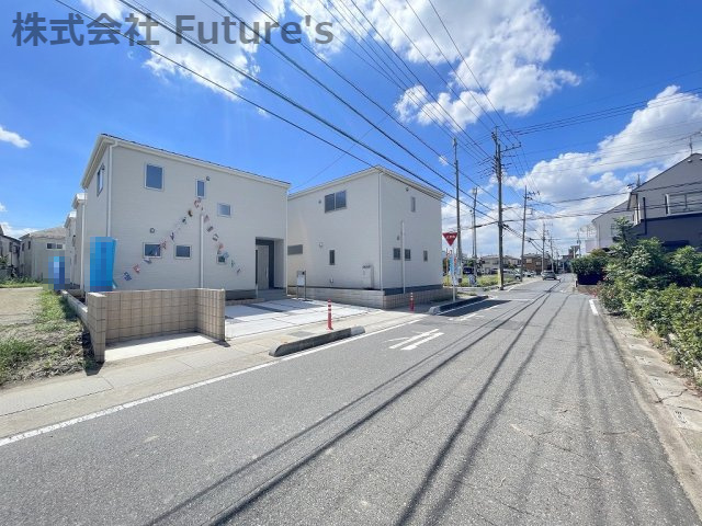 三郷市彦成2丁目　新築戸建　全5棟　5号棟の前面道路含む現地写真|前面道路含む現地写真です。