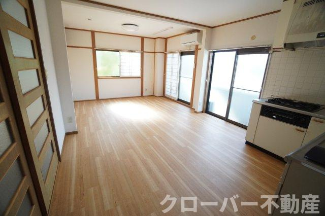 ハイツ・タイチ Ⅰ棟の居間・リビング