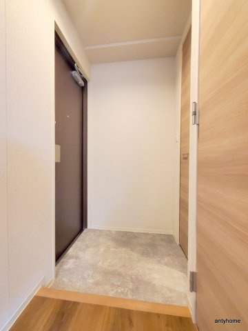 Gran Pino内淡路 仲介手数料無料の玄関