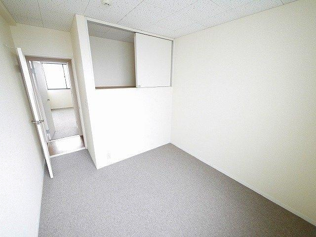 レオパレス浪漫２０００の収納|小物を収納するのに便利です