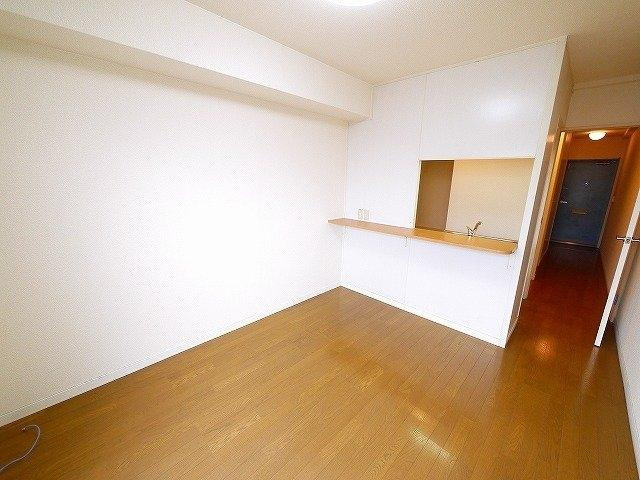 レオパレス浪漫２０００の居間・リビング|おしゃれなリビングです