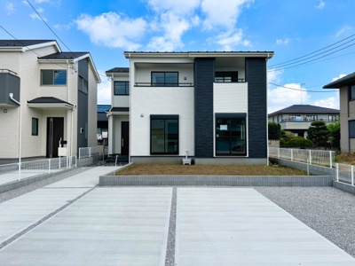 【外観】 | 一建設 太田第8内ケ島町　2号棟 | 並列駐車可能なカースペースです！お客様も遊びに来やすいですね♪