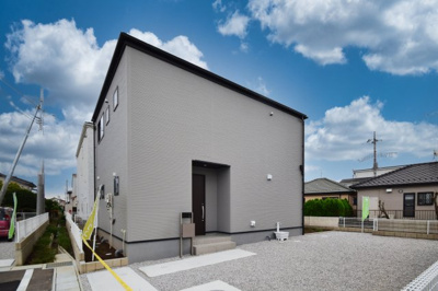 【外観】 | 一建設 太田第7岩瀬川町　5号棟 | 並列駐車可能なカースペースです！お客様も遊びに来やすいですね♪
