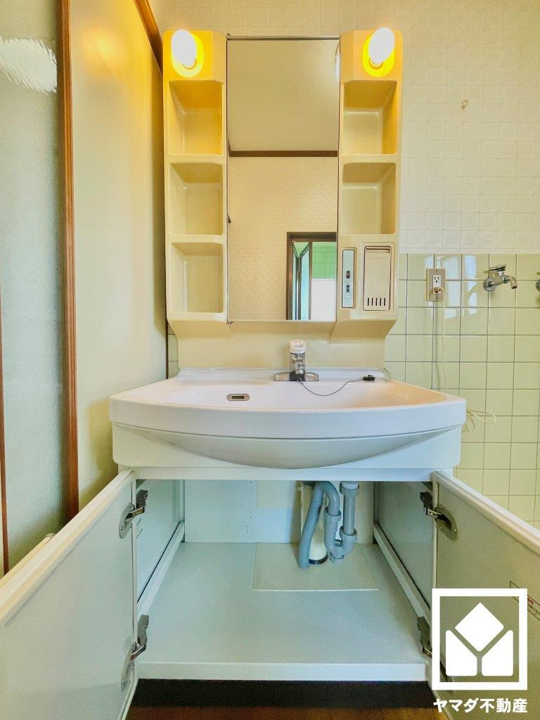 宇治市宇治米阪の独立洗面台