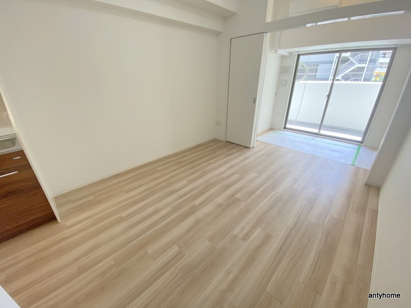 セレニテ新大阪ミラク弐番館　仲介手数料無料の洋室