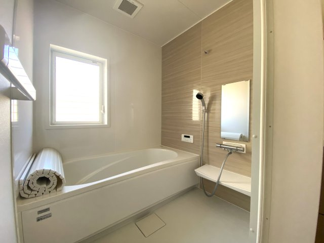 マ・メゾン　廿日市市四季が丘八丁目　№99の浴室|足を伸ばして入れます