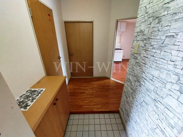 アペックス B棟の玄関|イメージ（同建物内別部屋の写真です）
