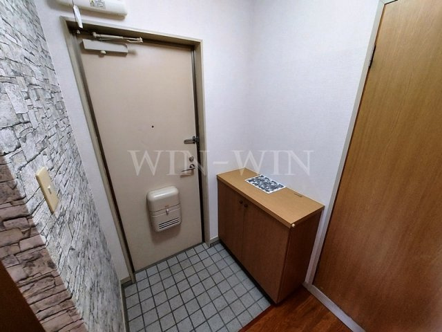 アペックス B棟の玄関|イメージ（同建物内別部屋の写真です）