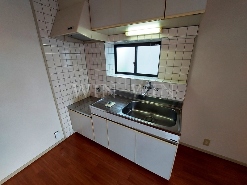 アペックス B棟のキッチン|イメージ（同建物内別部屋の写真です）