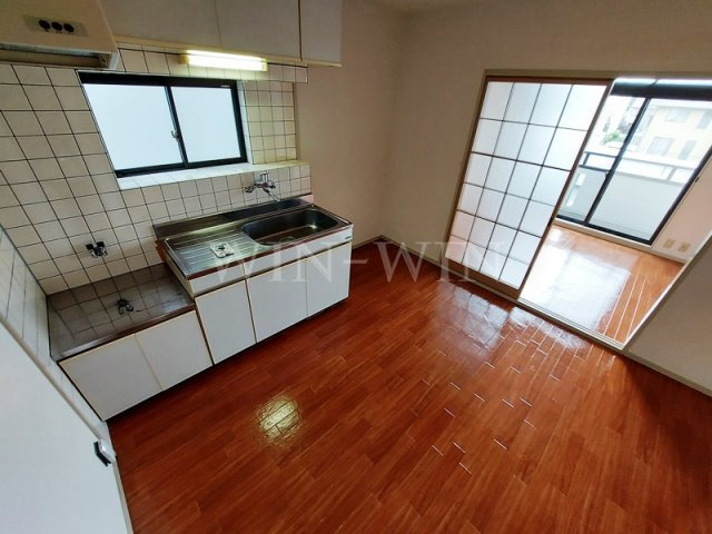 アペックス B棟の居間・リビング|イメージ（同建物内別部屋の写真です）