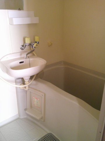 大阪市中央区農人橋１丁目の賃貸マンションの浴室