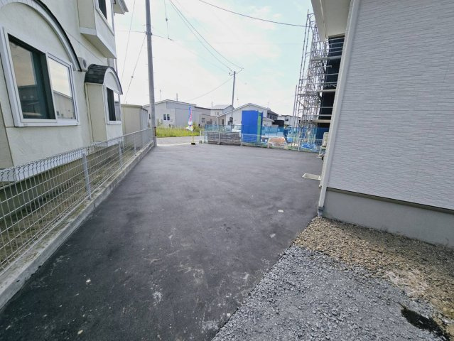 八戸市大字尻内町字高田築浅中古物件‼の駐車場