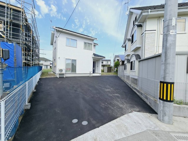 八戸市大字尻内町字高田築浅中古物件‼の外観